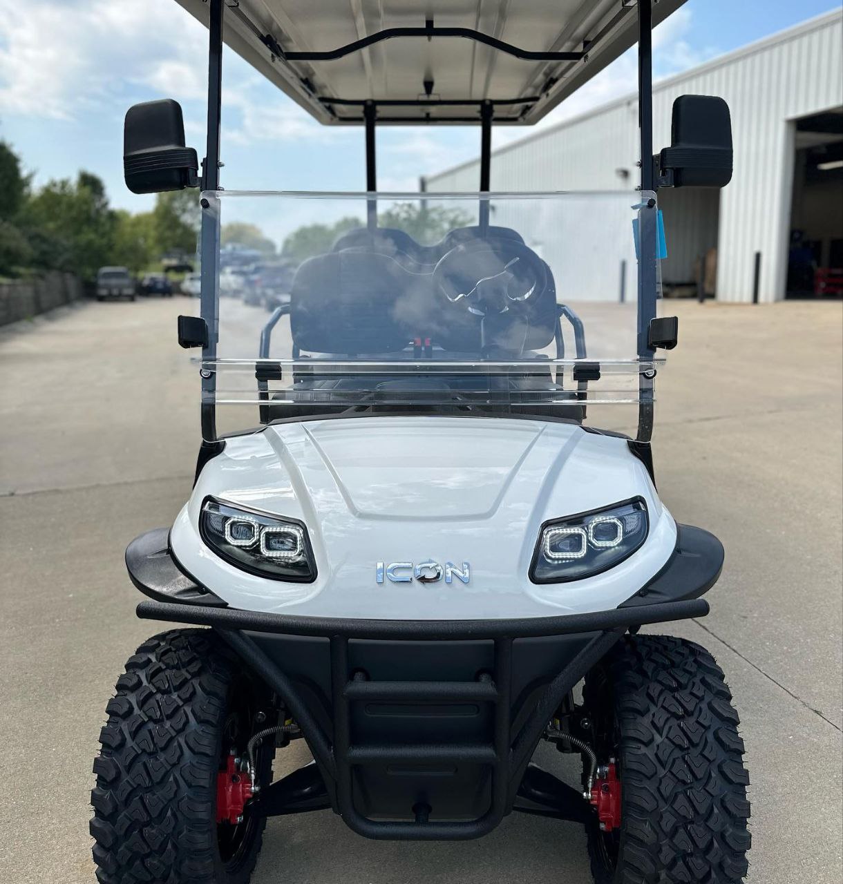 2023 ICON i60L Electric LIMO Golf Cart - Image 5